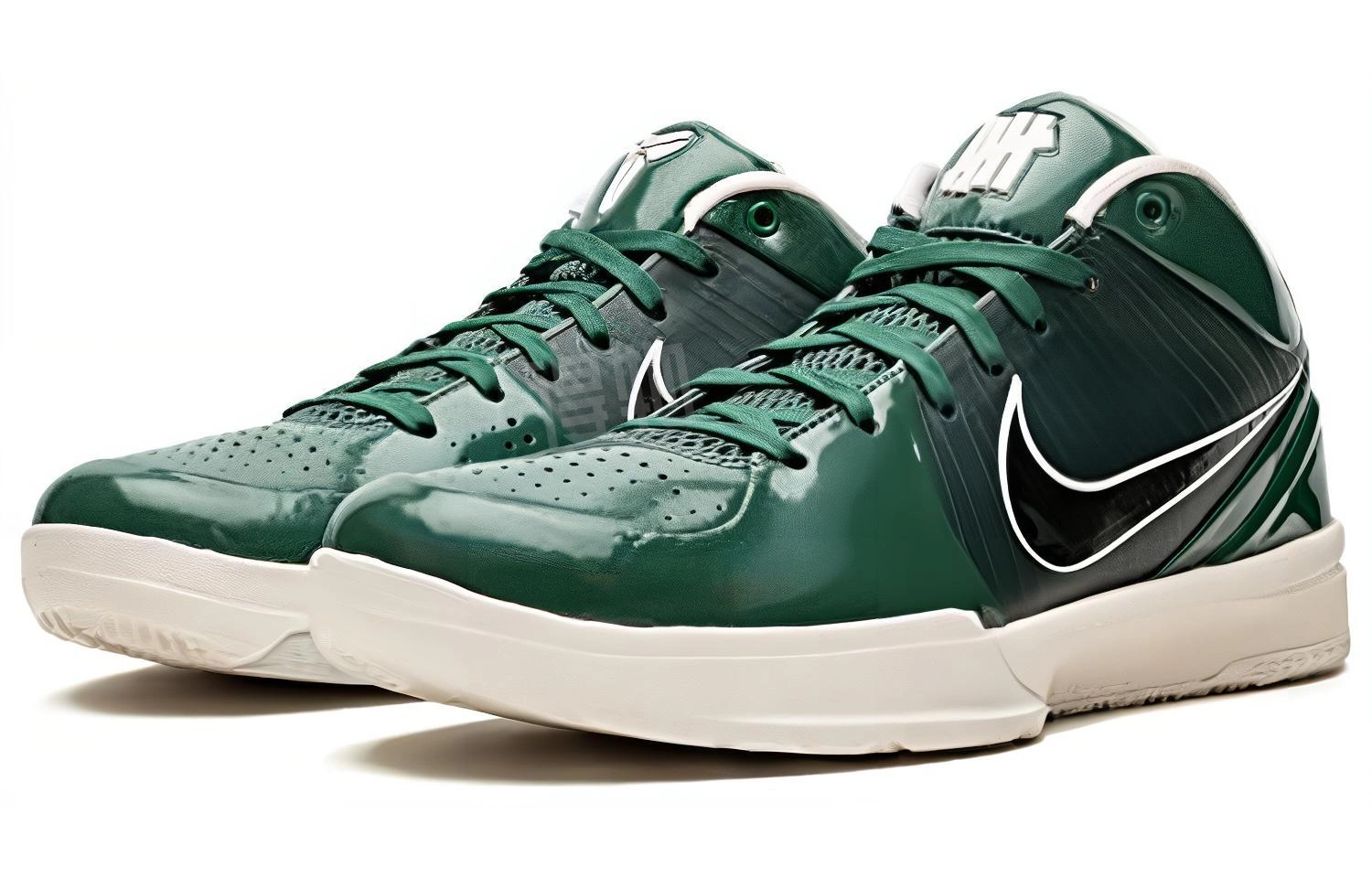 UNDEFEATED x Nike Zoom Kobe 4 Protro Dark Green Bucks