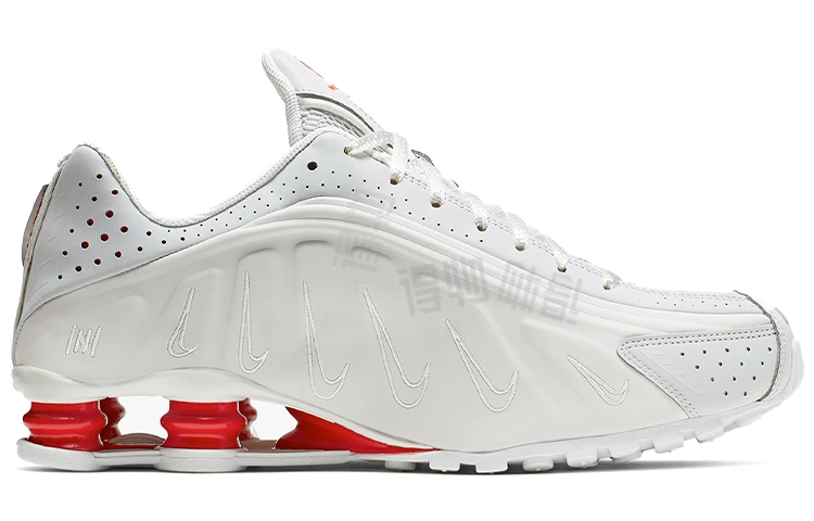 Neymar x Nike Shox R4