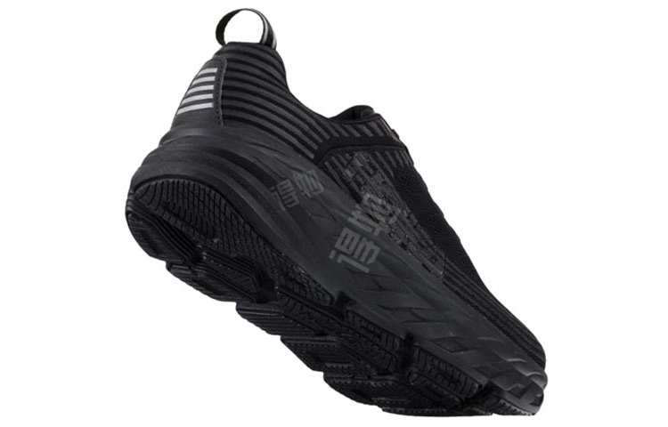 HOKA ONE ONE Bondi 6