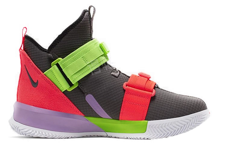 Nike zoom soldier 13 13