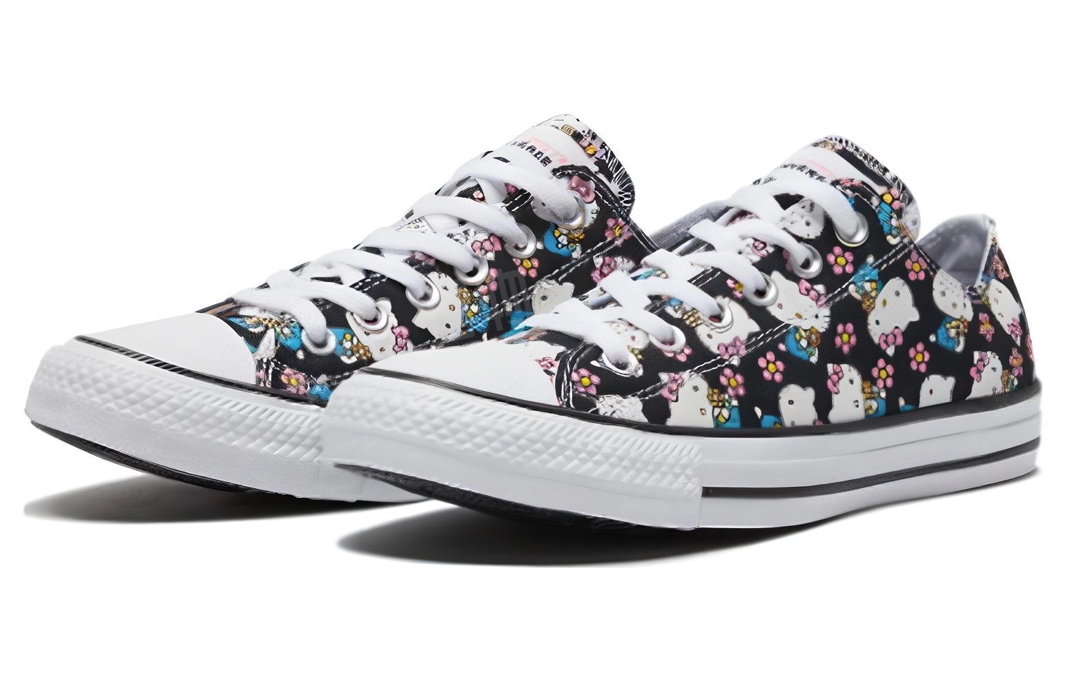 Hello Kitty x Converse Chuck Taylor All Star