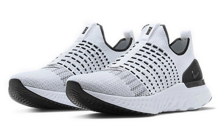 Nike React Phantom Run Flyknit 2