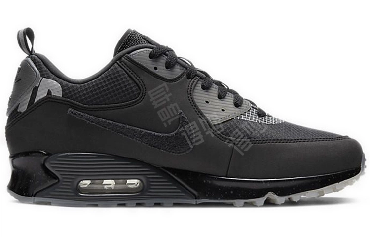 UNDEFEATED x Nike Air Max 90