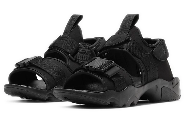 Nike Canyon Sandal