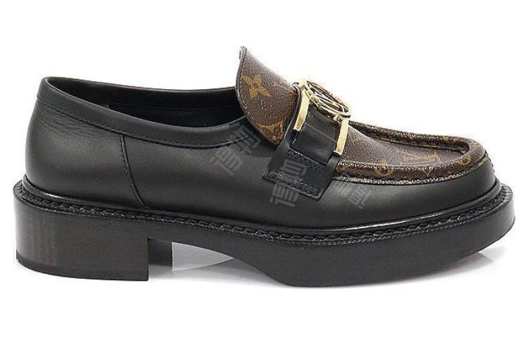 LOUIS VUITTON LV Academy