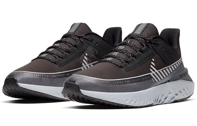 Nike Legend React 2 Shield