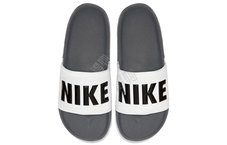 Nike Offcourt