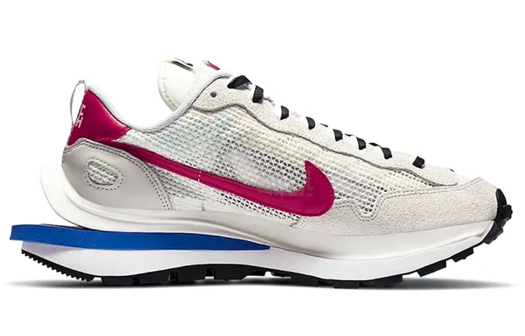 Sacai x Nike VaporWaffle royal fuchsia