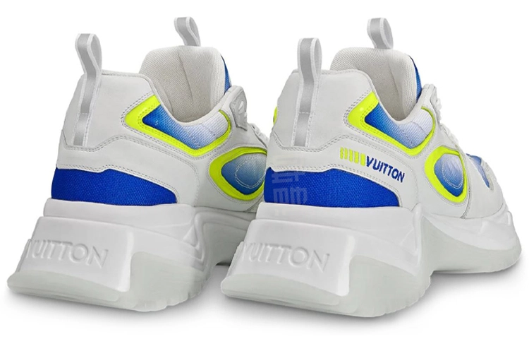LOUIS VUITTON Run Away Pulse