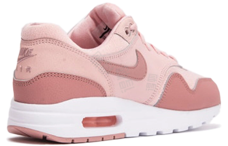 Nike Air Max 1 SE