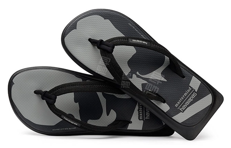 Havaianas x Mastermind Japan Zori Sandals