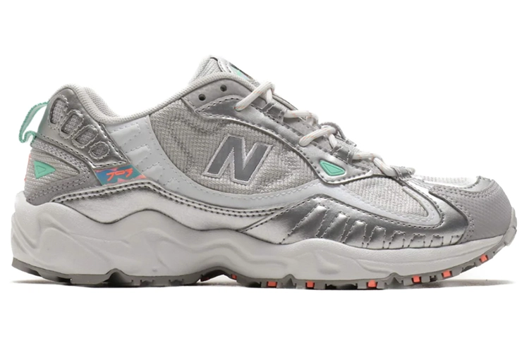 New Balance NB 703