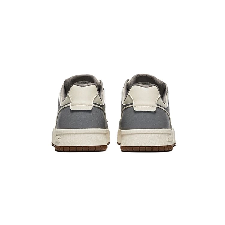 KSWISS