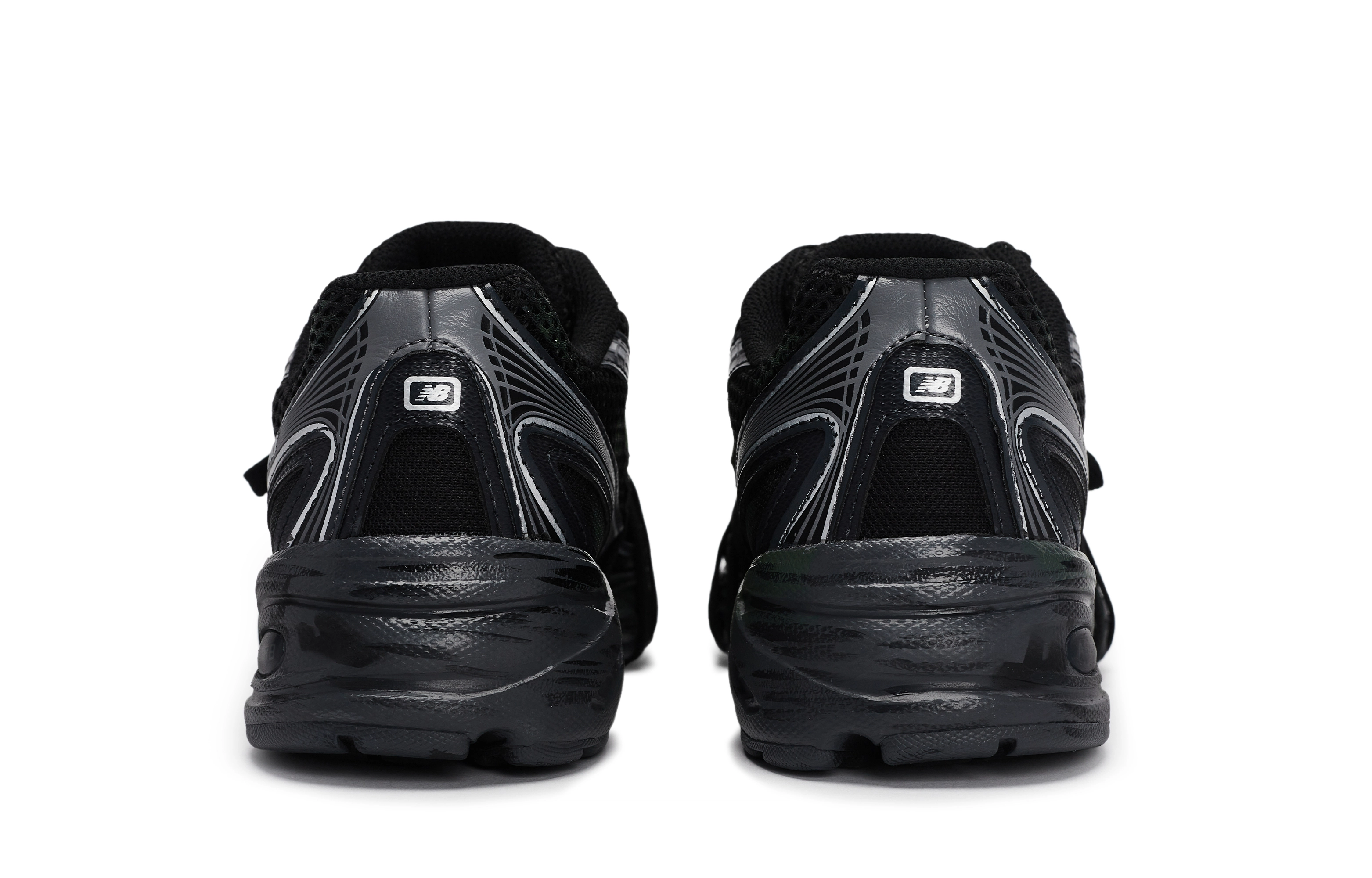 New Balance NB 740 811