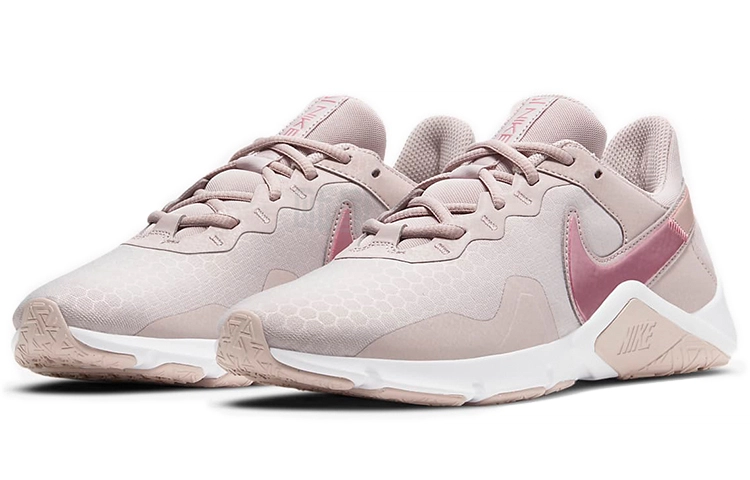 Nike Legend Essential 2