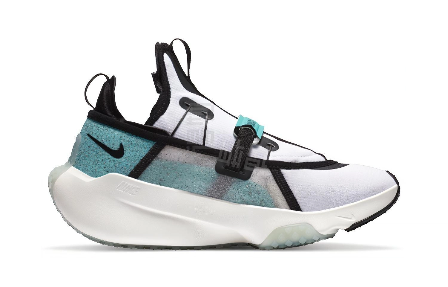 Nike Air Zoom Traverse