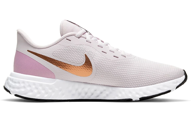 Nike REVOLUTION 5