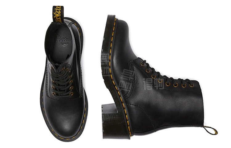 Dr.Martens
