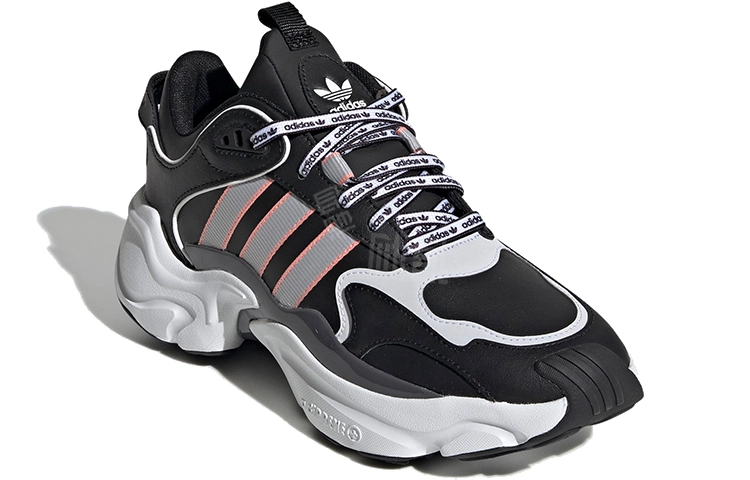 adidas originals Magmur Runner