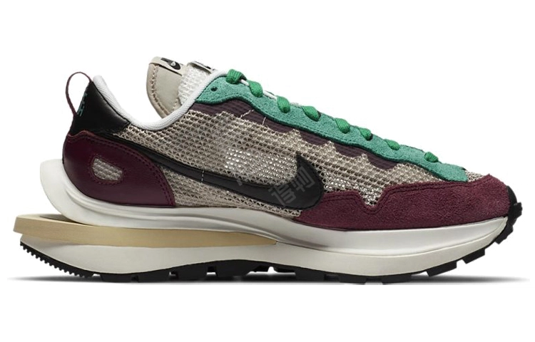 Sacai x Nike VaporWaffle string villain red
