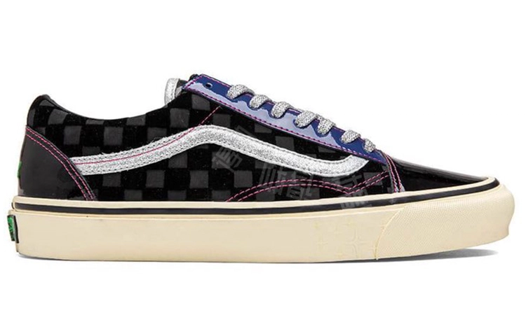 Feature x Vans Old Skool LX
