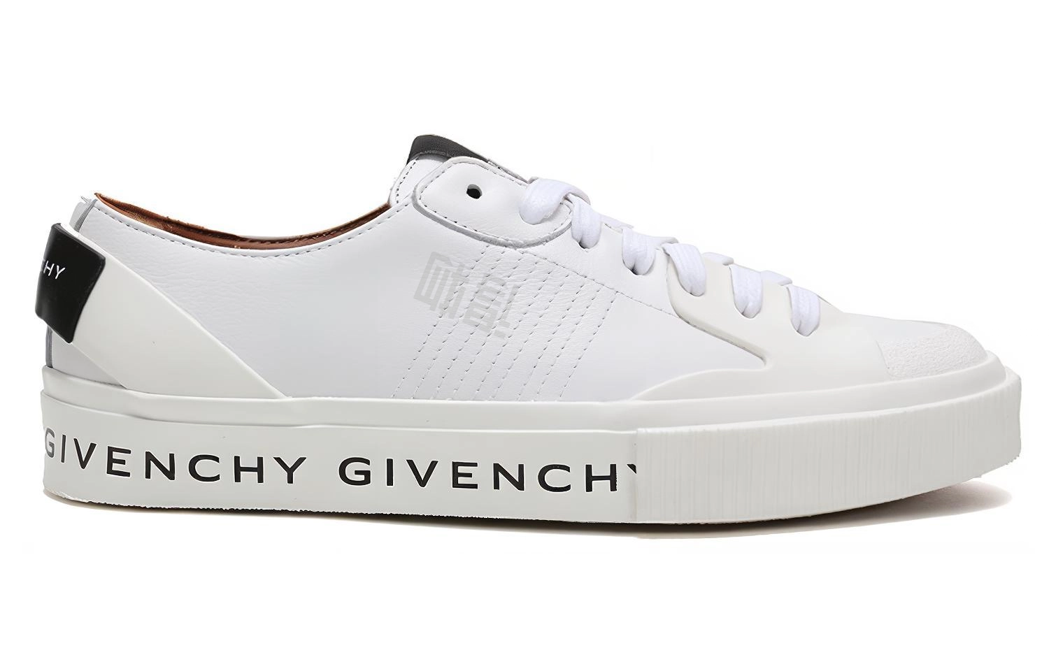 GIVENCHY