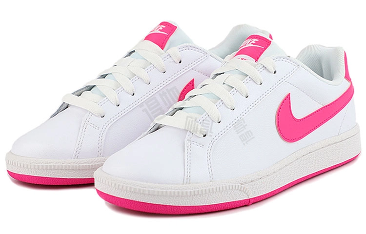 Nike Court Majestic