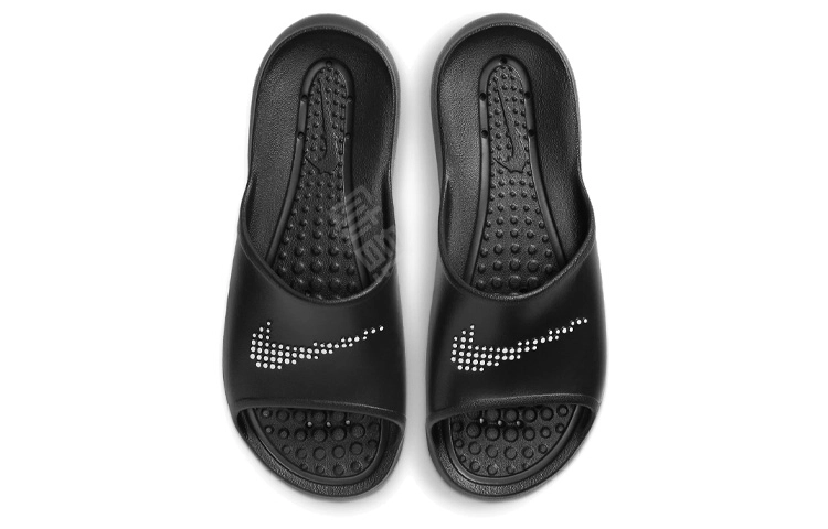 Nike Victori One
