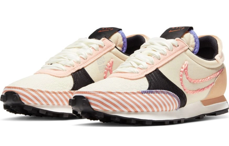 Nike Daybreak type