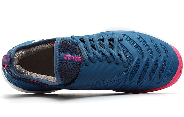 YONEX