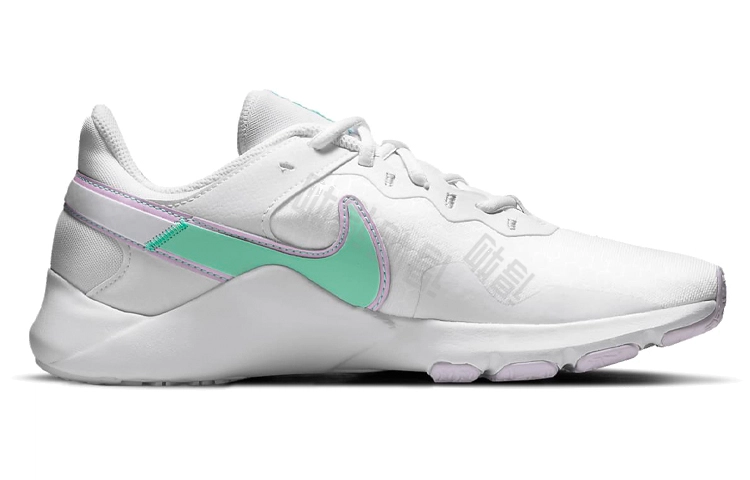 Nike Legend Essential 2
