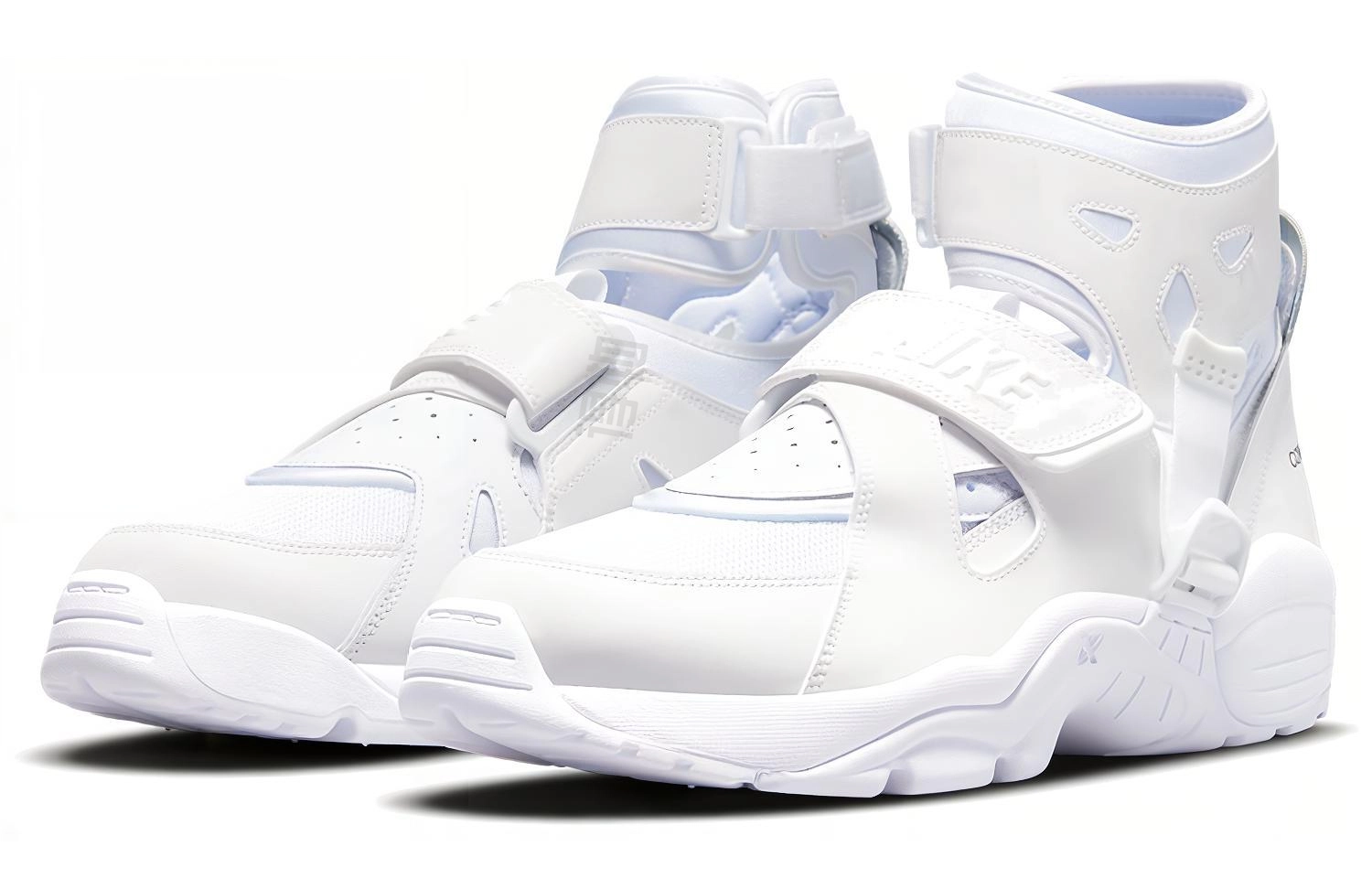 COMME DES GARCONS SHIRT x Nike Air Carnivore TPU