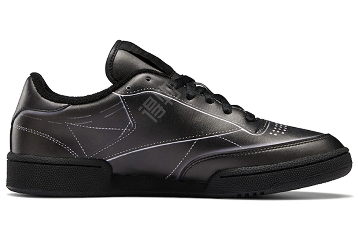 Maison Margiela x Reebok Club C