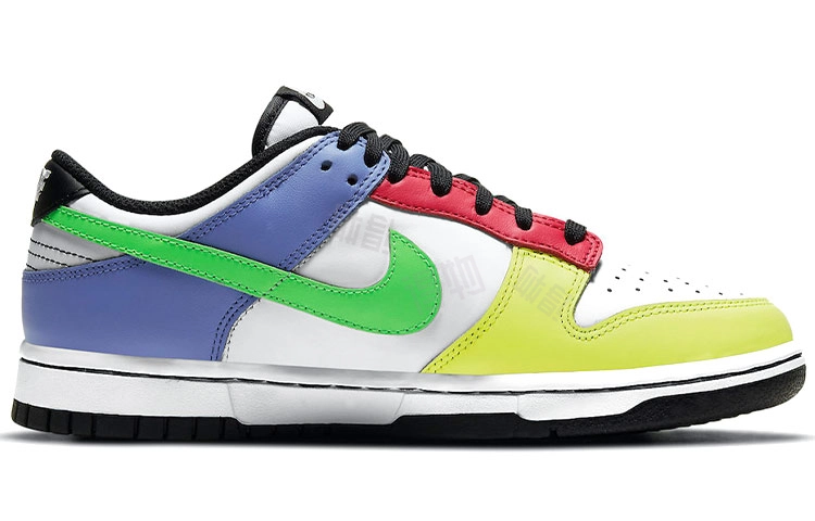 Nike Dunk Low "Green Strike"