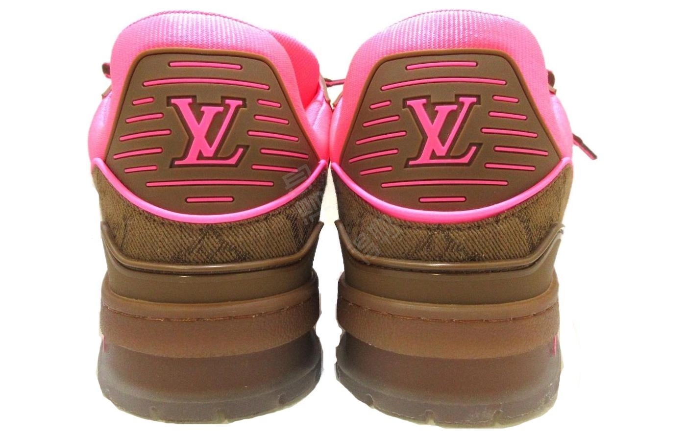 LOUIS VUITTON Trainer logo