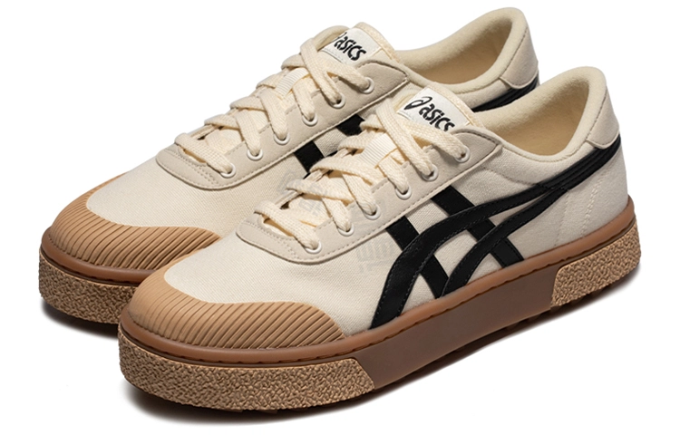 Asics Court Trail