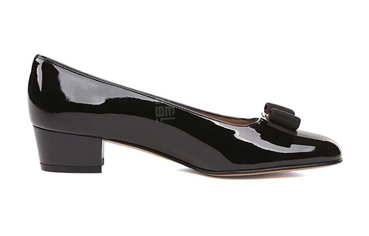 FERRAGAMO Vara
