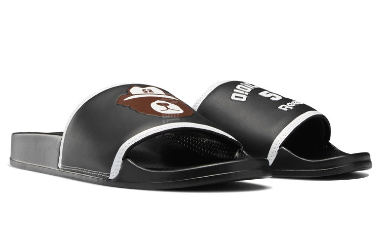 OIOI x Reebok classic slide