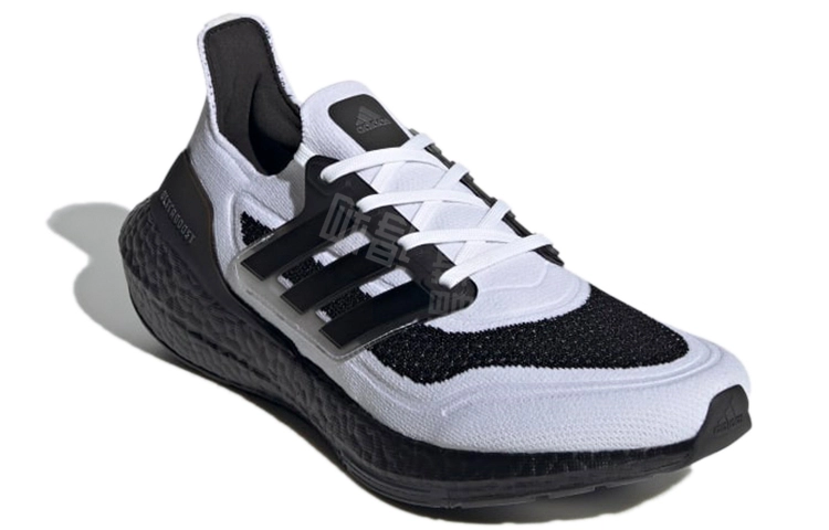 adidas Ultraboost 21 Oreo