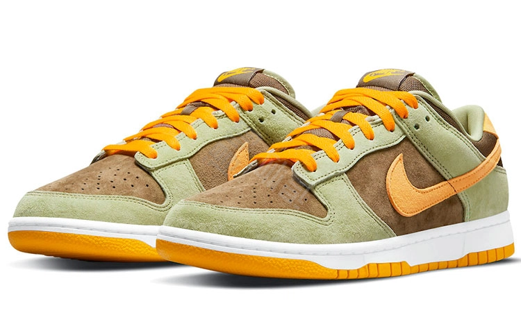 Nike Dunk Low "Dusty Olive"