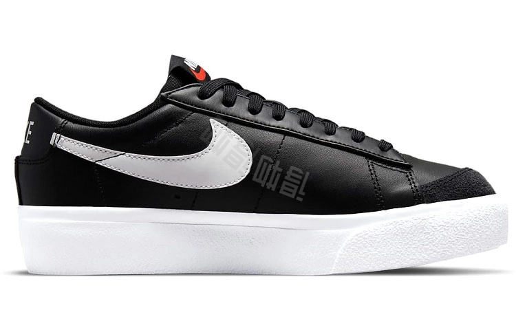 Nike Blazer Low Platform