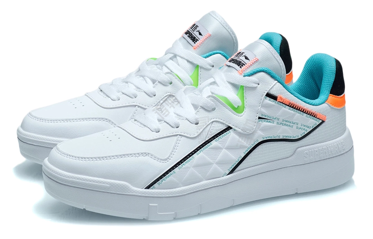 LiNing Superwave Lite