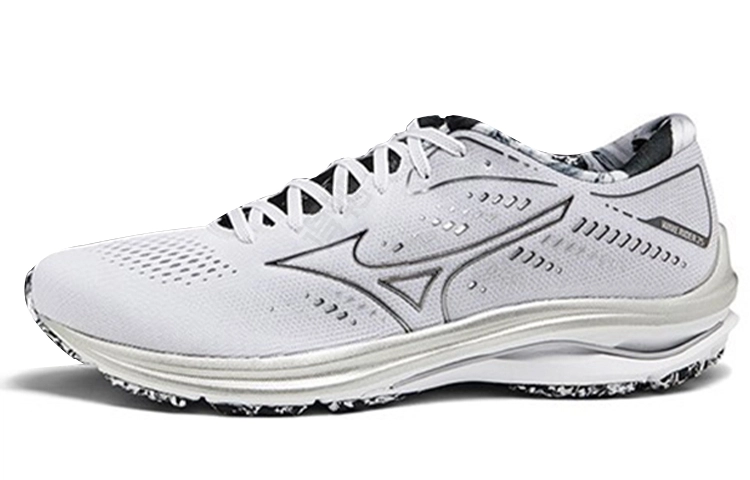 Mizuno Wave Rider 25