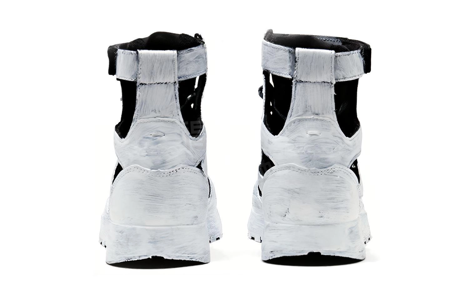 Reebok x Maison Margiela Tabi Classic