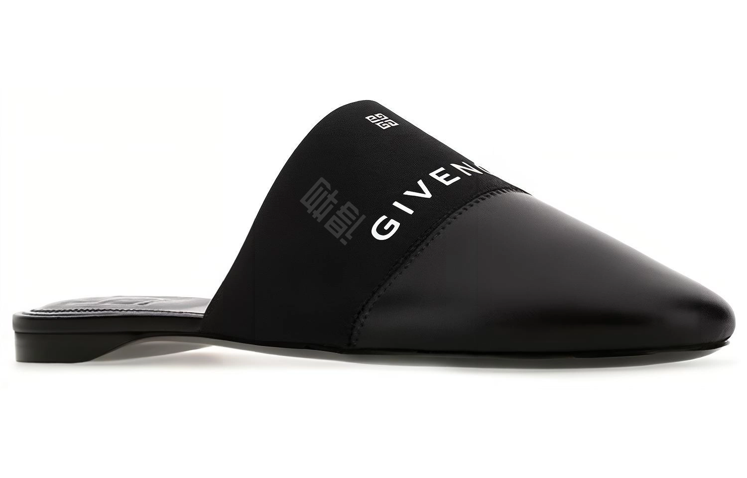 GIVENCHY