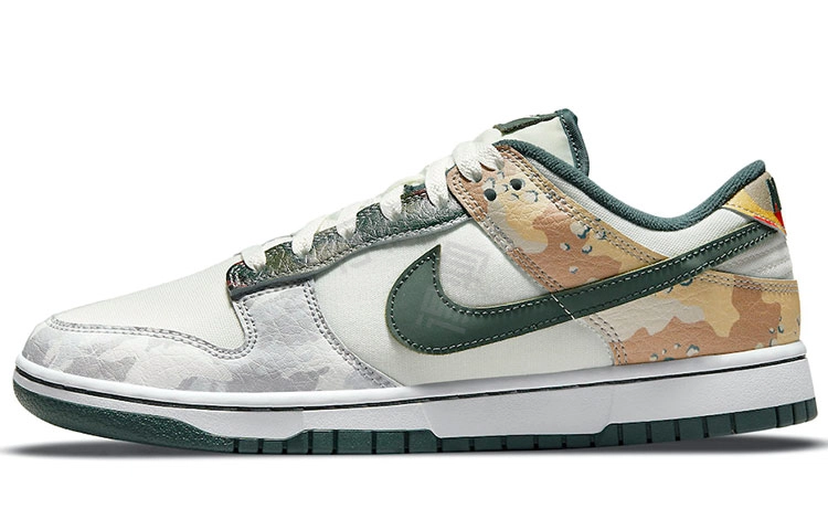 Nike Dunk Low SE "Sail Multi-Camo"