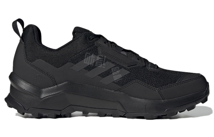 x adidas Terrex Ax4