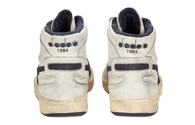 diadora