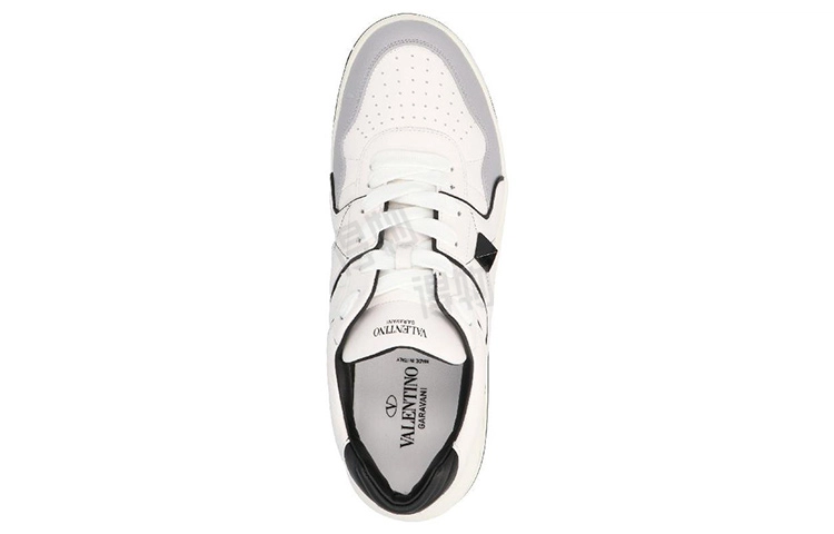 Valentino One StudGARAVANI