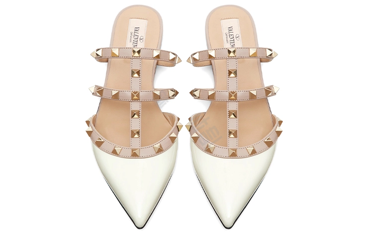Valentino Rockstud